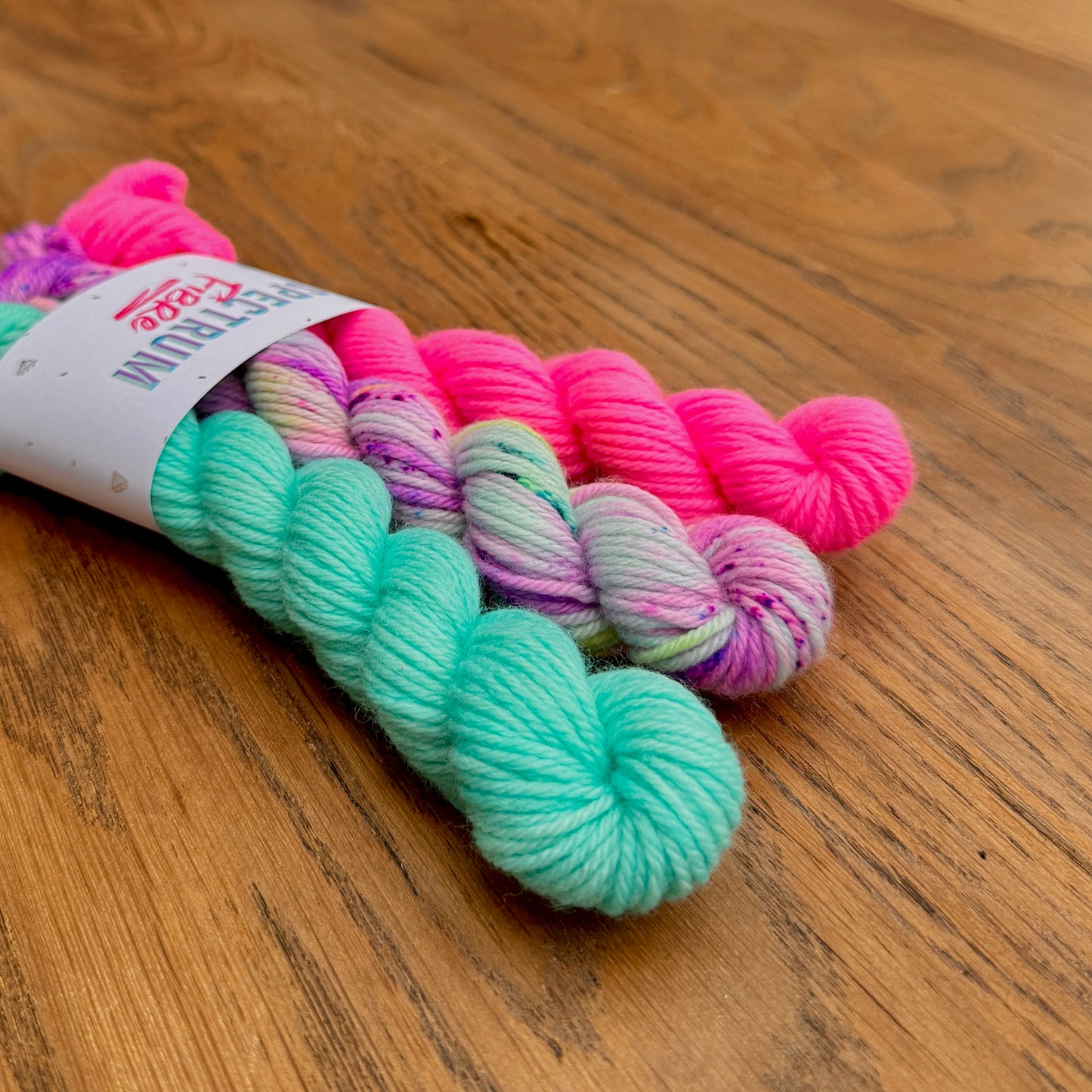 Gummy bear (Dopamine Club) * Mini skein bundle * DK