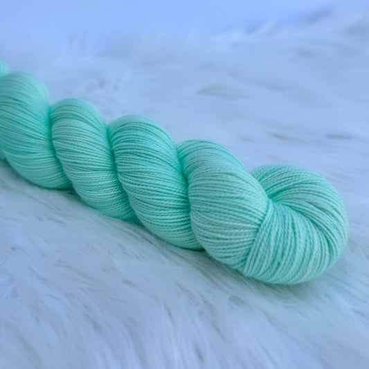 Pastel mint yarn