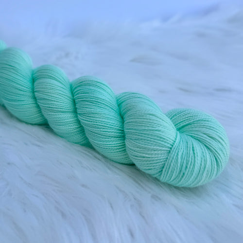 Pastel mint yarn