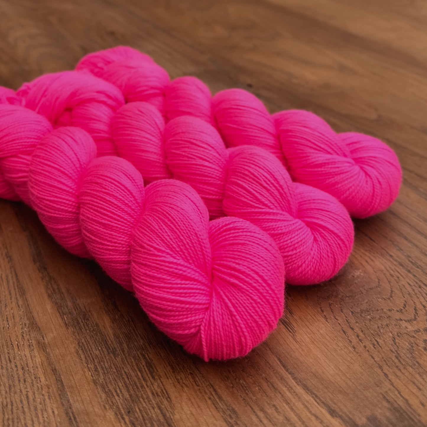 I love trinkets Semi Solid (Dopamine Club) Sock Yarn