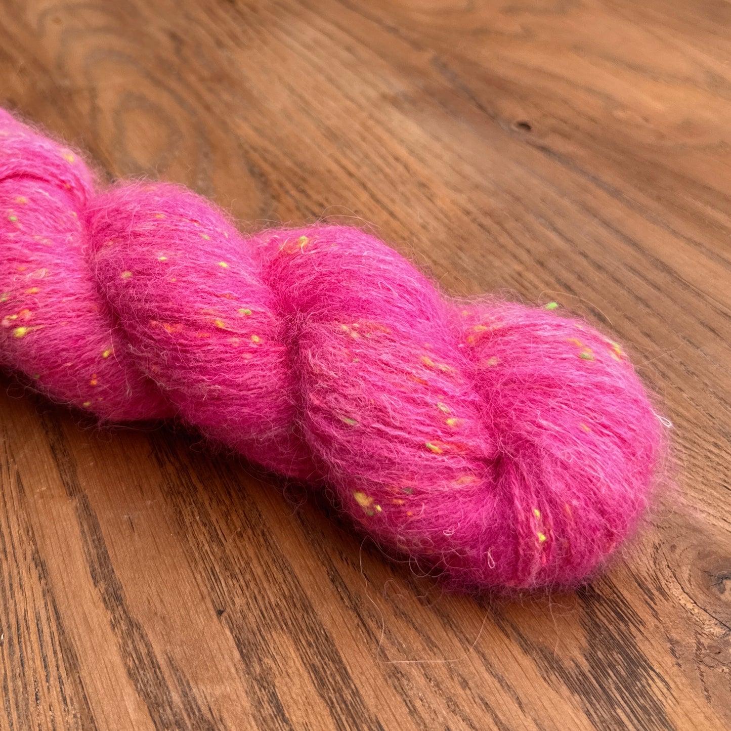Cranberry Neon Neps Fluff