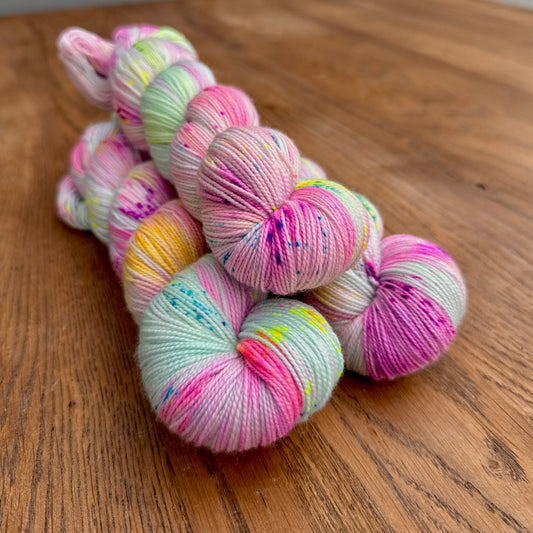 Gummy bear (Dopamine Club) Sock Yarn