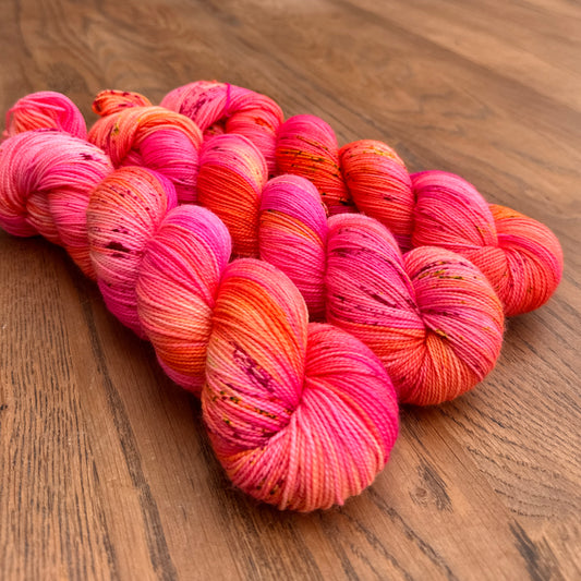 All that glitters (Dopamine Club) Sock Yarn