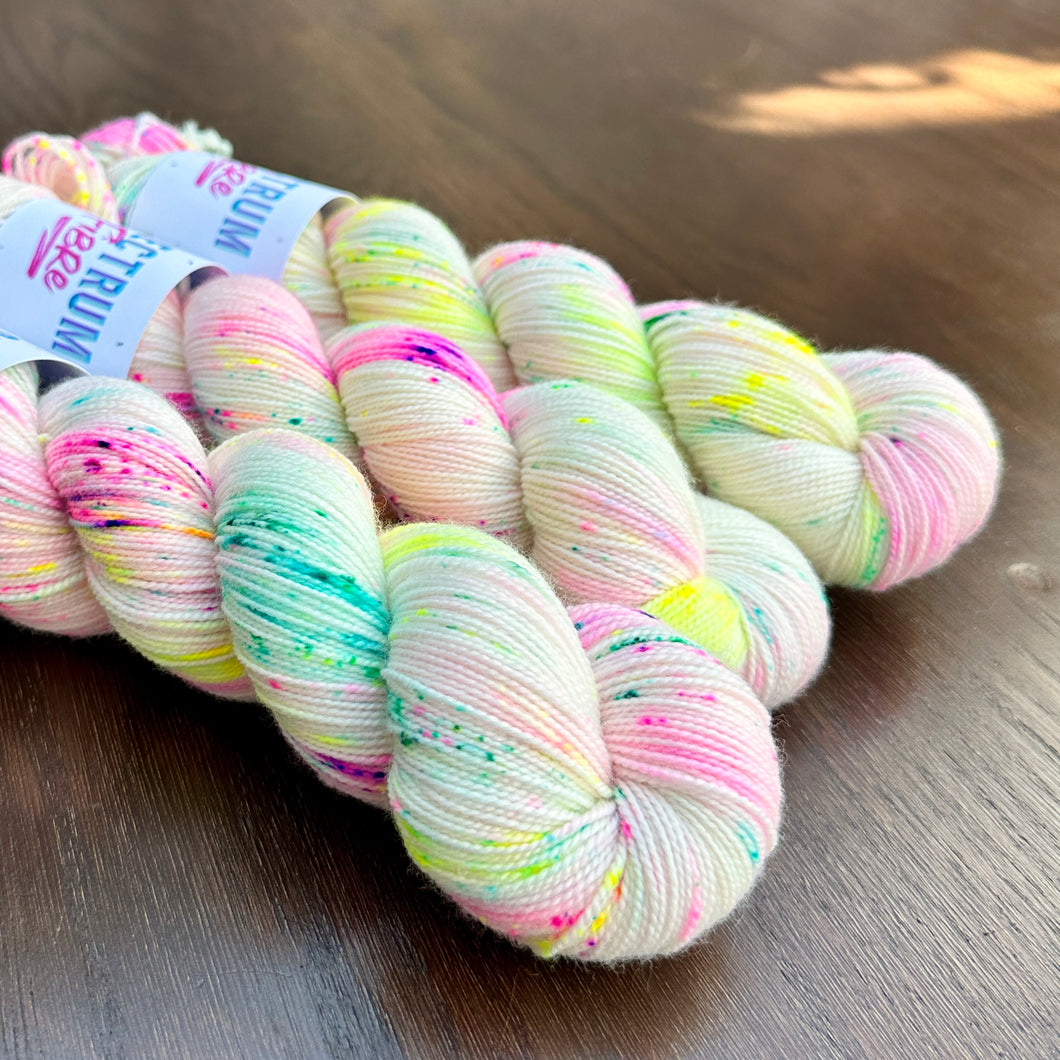 Tropical bloom sock yarn