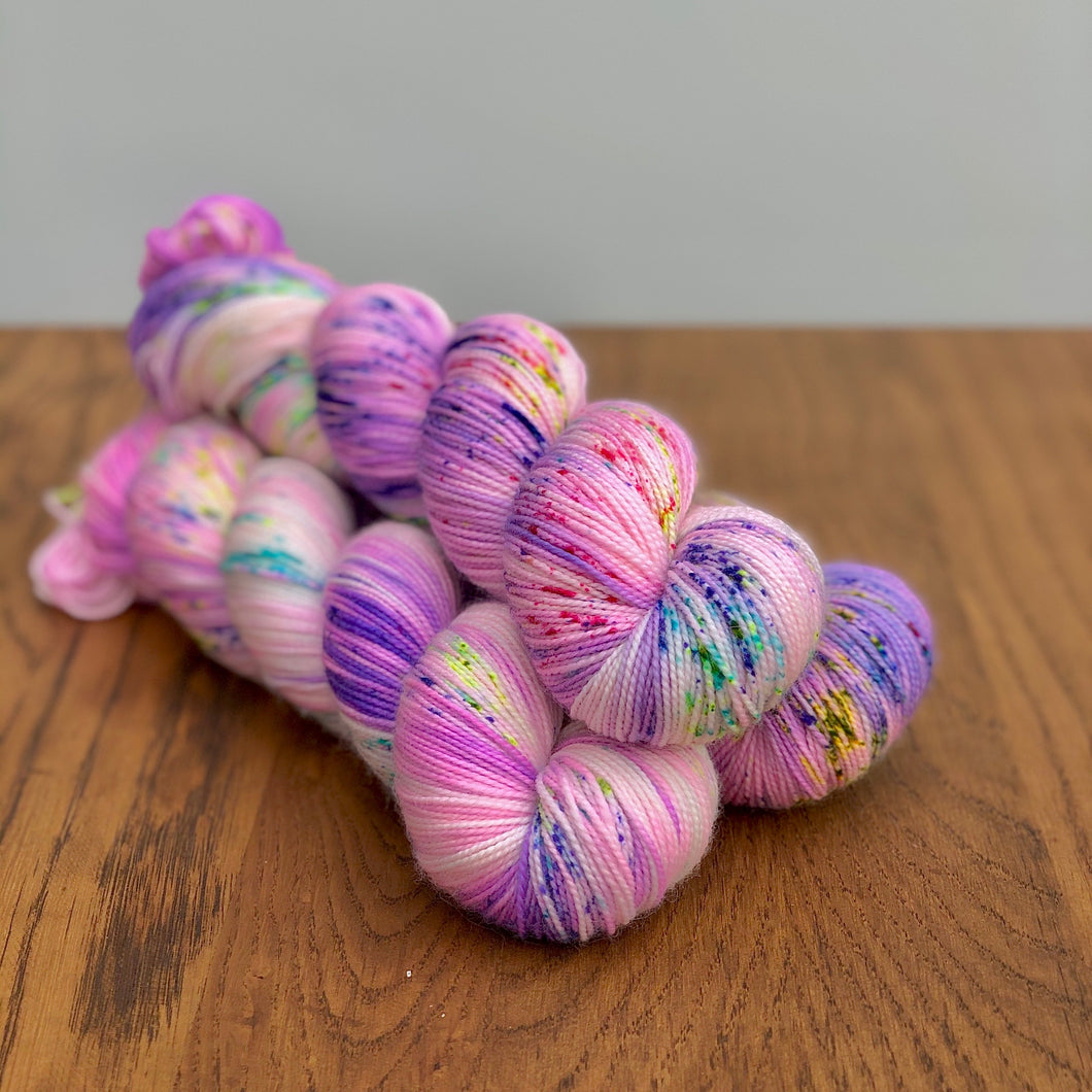 Love hearts Sock yarn