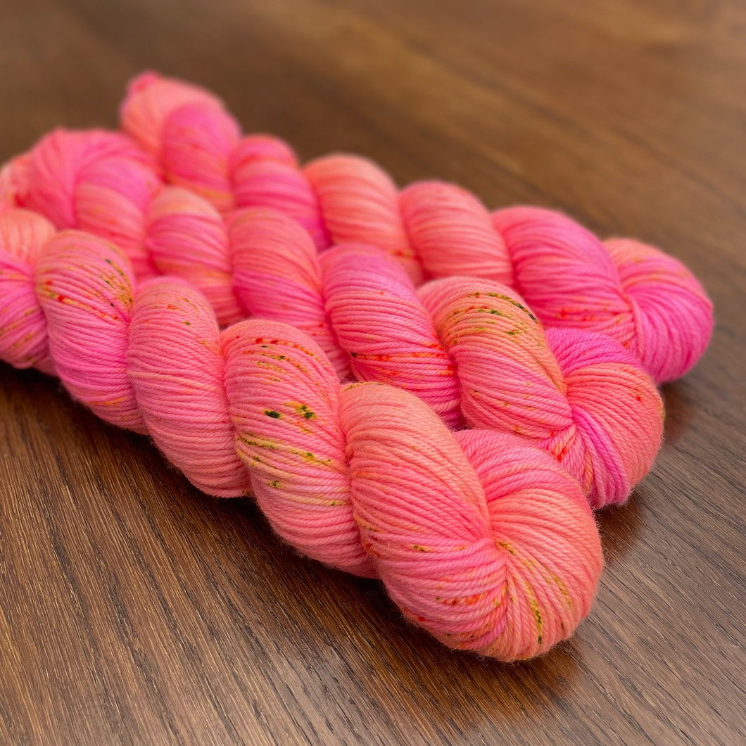 Pink & Coral swirl DK