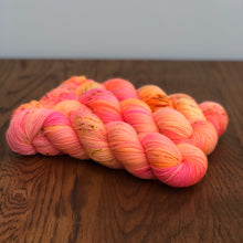 Neon peaches Sock yarn