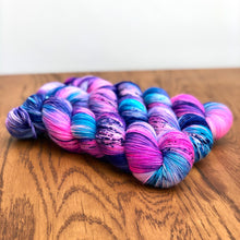 Cosmos Sock yarn
