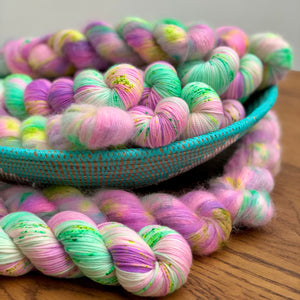 Dyed to order - Peppermint cream