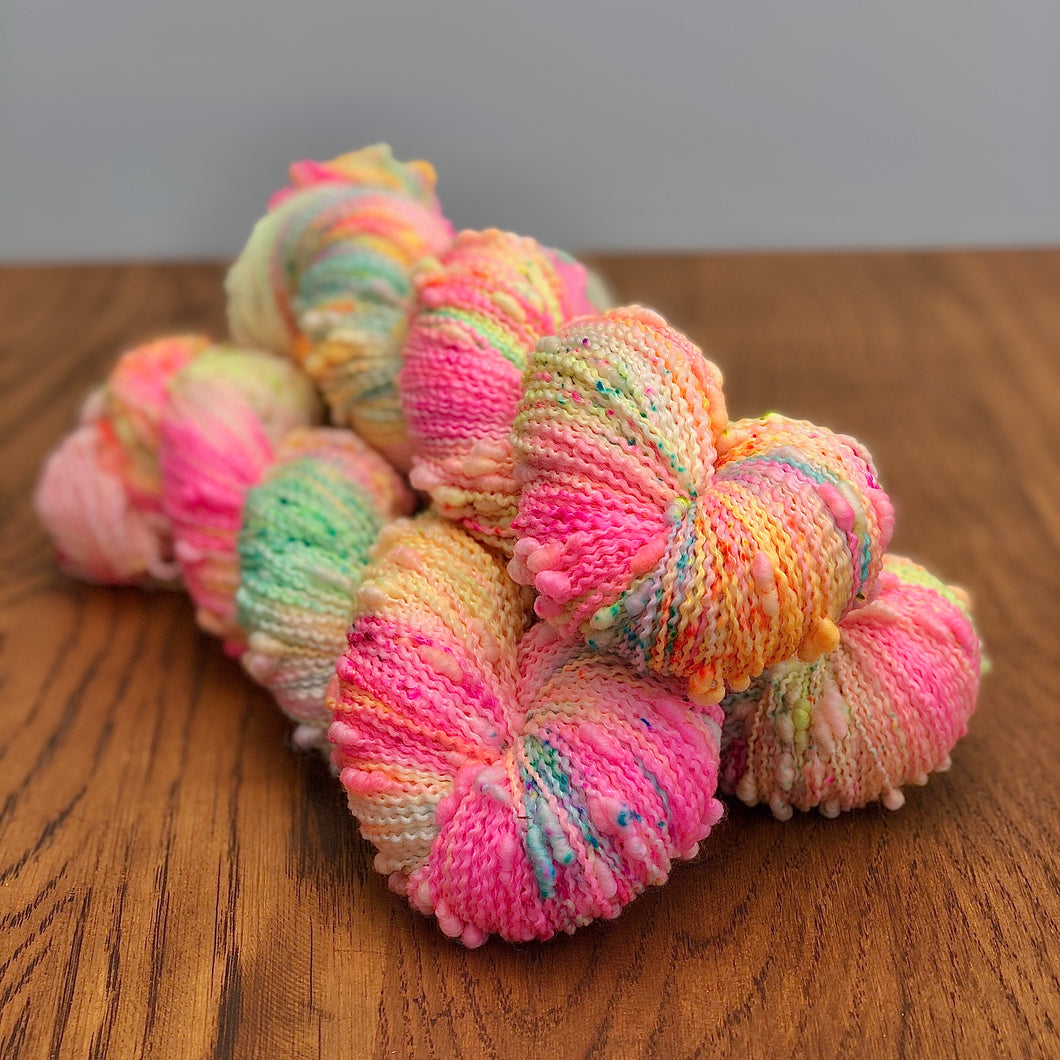 Summer bloom Bobble
