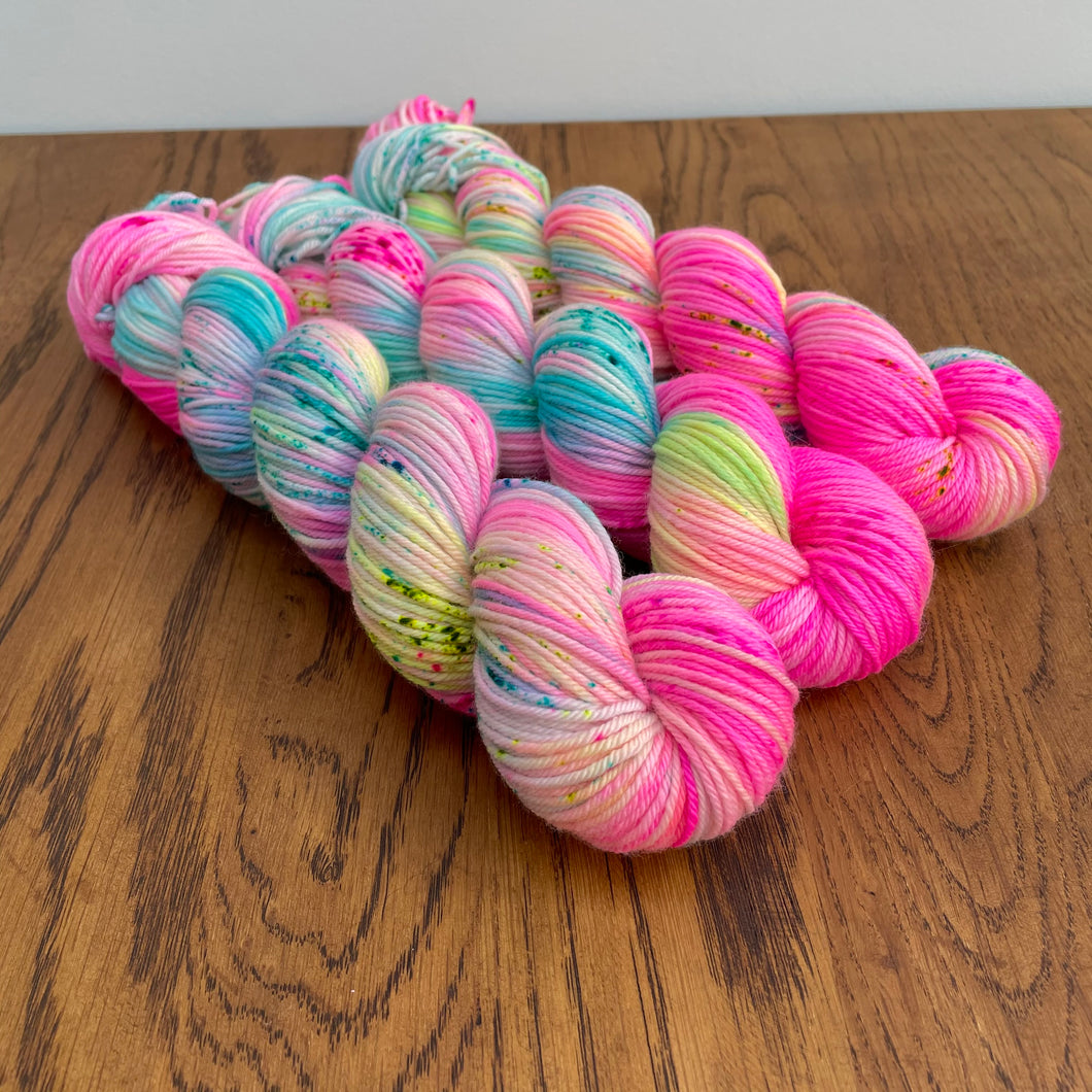 Dyed to order - Club tropicana