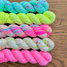 Club tropicana 5 skein yarn set * DK