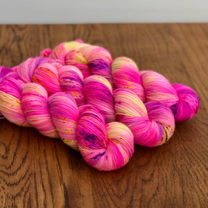 Tainted roses Sock yarn