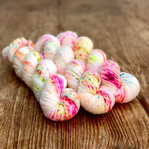 Summer bloom speckle Sock yarn