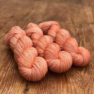 Dusty coral Sock yarn