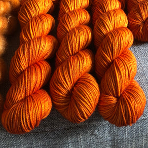 Dyed to order - Rust