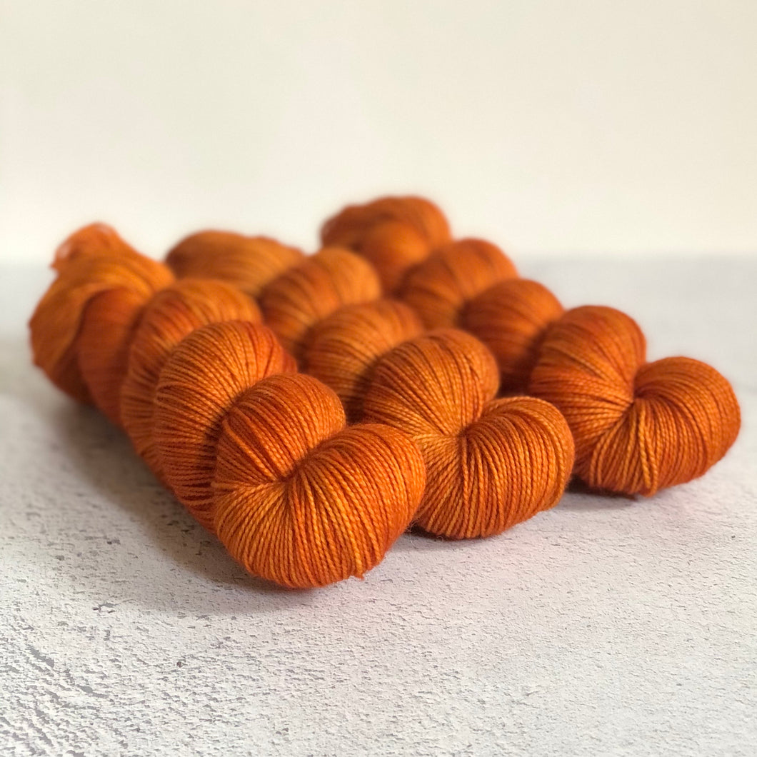 Dyed to order - Rust
